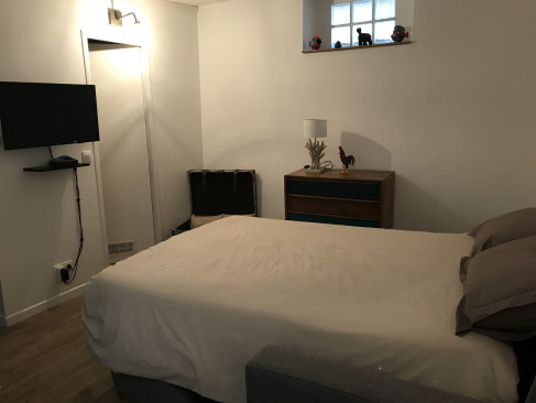 Studio meublé refait entièrement à neuf