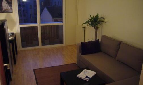 Studio Meublé Très propre à Nice.