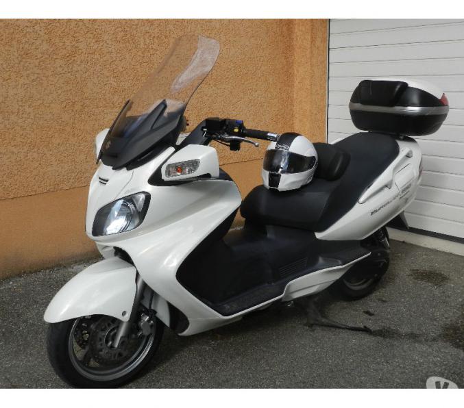 SUZUKI BURGMAN 650 EXECUTIVE ABS