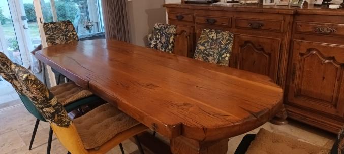 SALLE A MANGER EN CHENE MASSIF