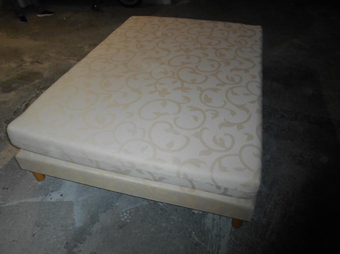 Literie avec matelas BULTEX sommier lattes état NEUF