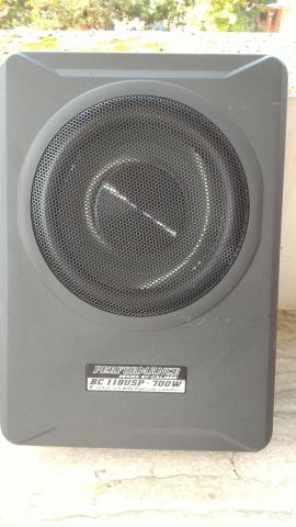 Caisson de basses amplifiees