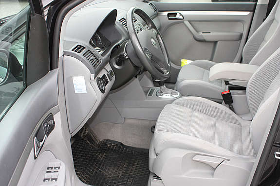 Volkswagen Touran 2.0 tdi 140 sportline 7pl