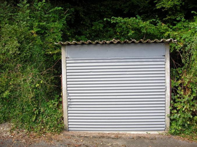 Garage, box à louer