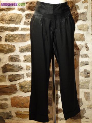 VÊTEMENT FEMME: PANTACOURT NOIR SATIN T44 NEUF avec ETIQUETTE (PANTALON)