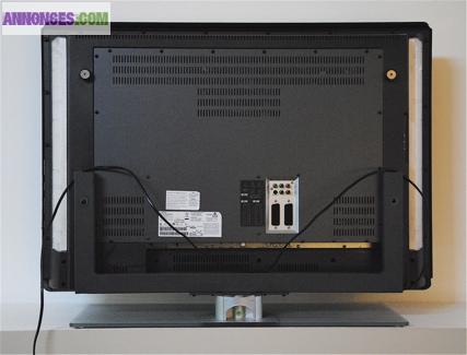 TELEVISEUR HD READY PHILIPS 82 CM