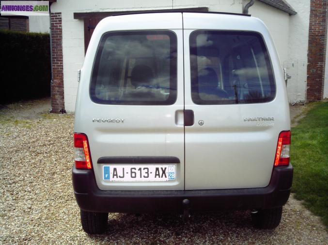 PEUGEOT PARTNER