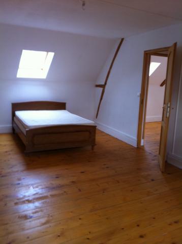 TRIPLEX-F5-118m²-550€- 15min nord de Beauvais