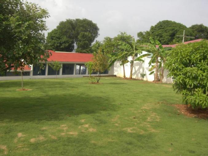 VILLA T4 + T3 SUR 1160 M2