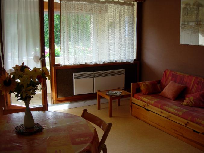 Village coquet APPART 4 PL