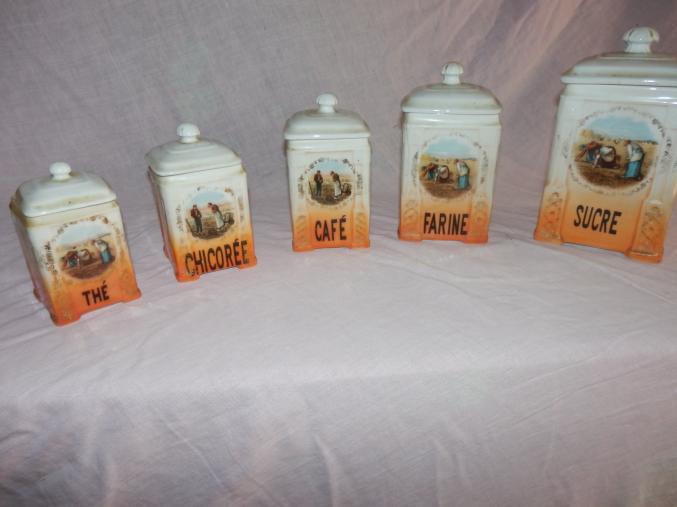 Service de pots cuisine trés ancien