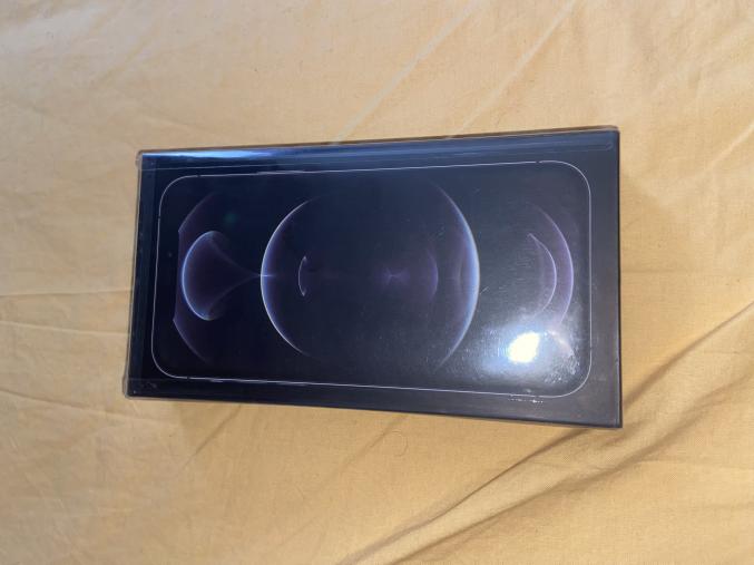 IPhone 12 Pro Max neuf 512Go
