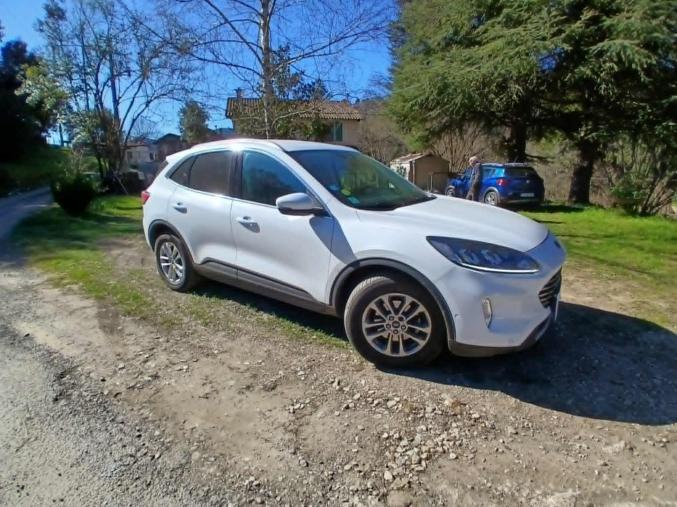 FORD KUGA