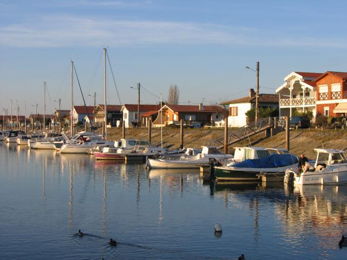 Arcachonnaise classée,tout confort,proche du port ostréicole,quartier calme.