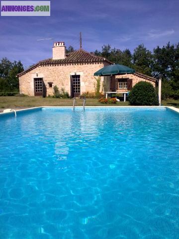Loue a la semaine maison+ piscine