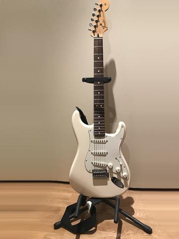 Guitare Fender mexique Blanche