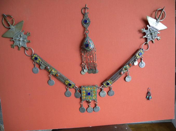 Bijou Berbère Parure en Argent de collection.