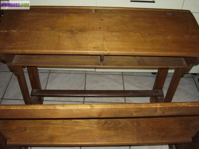 Bureau écolier ancien