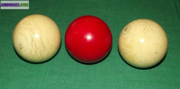 3 boules de Billard anciennes