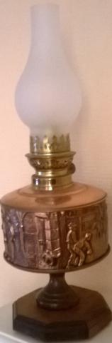 LAMPE A PETROLE ANCIENNE