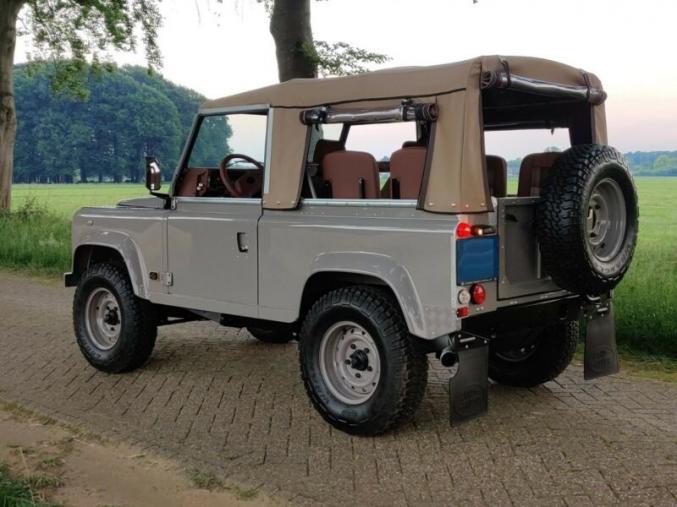 Land Rover Defender 90 Td5 HERITAGE