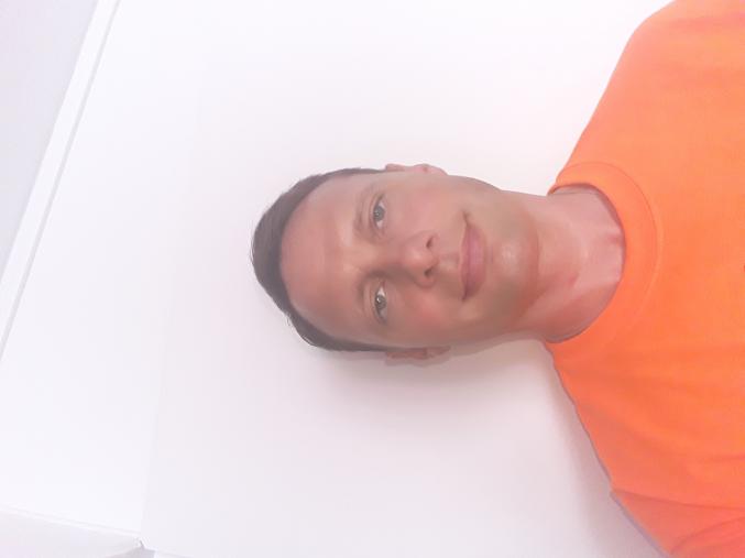 Les mains en or de Paris chez vous !