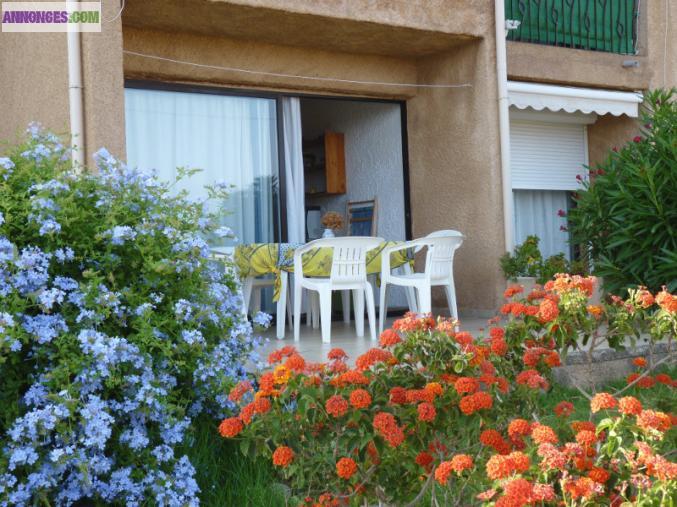 Sant'Ambroggio: apparterment dans résidence calme, avec MAGNIFIQUE vue sur mer