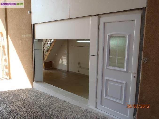 Local commercial SAISON 2013 PORT FREJUS