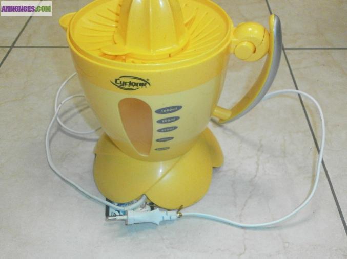PRESSE AGRUMES ELECTRIQUE