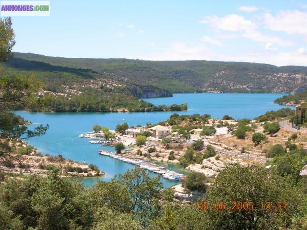 Chalet proche de Gréoux-les-Bains et du lac d'Esparron