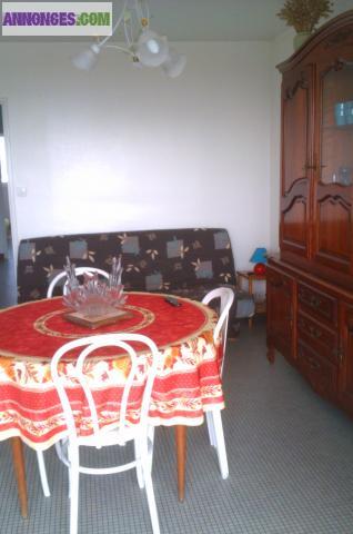 LOUE APPARTEMENT T4 VUE MER