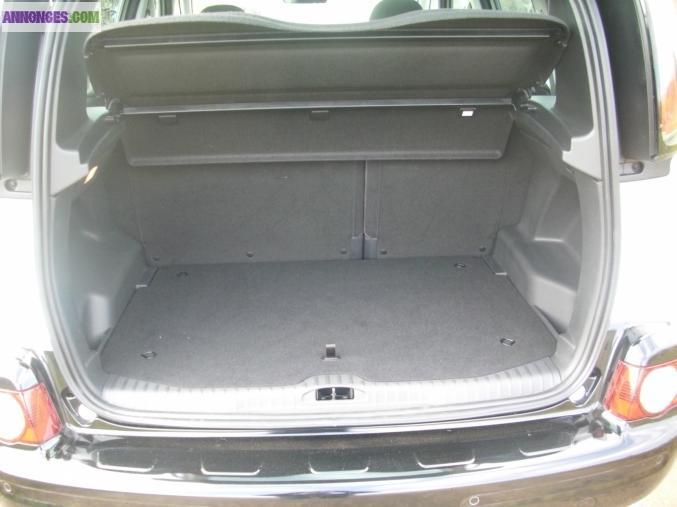 C3 PICASSO EXCLUSIVE BLACK PACK