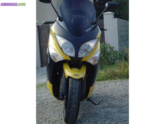 Moto YAMAHA T-MAX 500