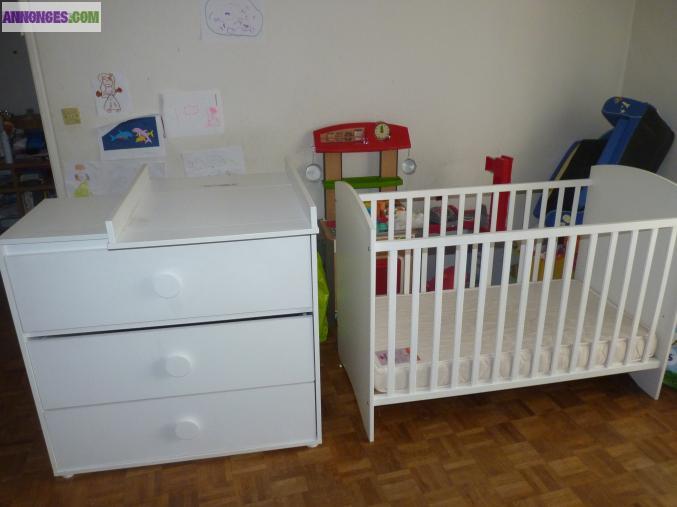 Chambre bébé (Lit+ Matelas+Commode)