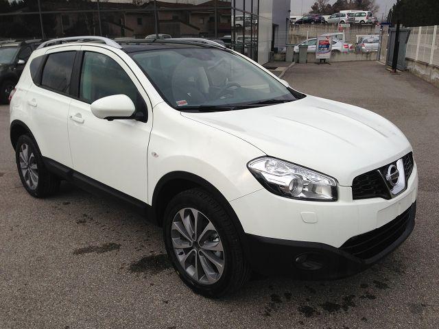 Superbe Nissan Qashqai de couleur blanche , 91000km au  compteur