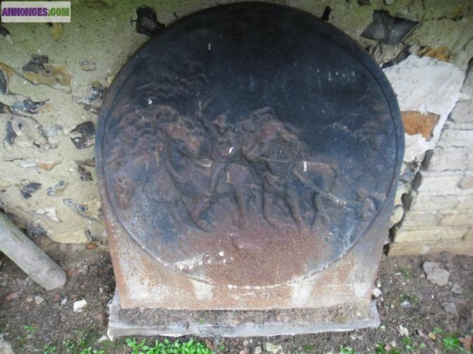Plaque fonte cheminée