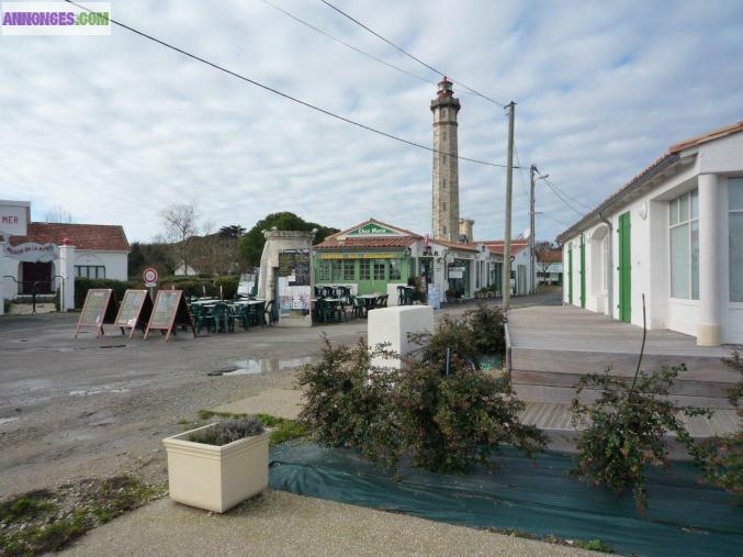 BOUTIQUES LOCAL COMMERCIAL A LOUER PHARE DES BALEINES ILE DE RE