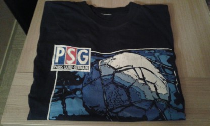 This shirt du PSG et un Maillot de L'Italie