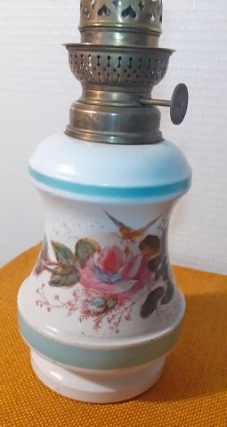 Lampe à huile, faïence peinte, très bon état