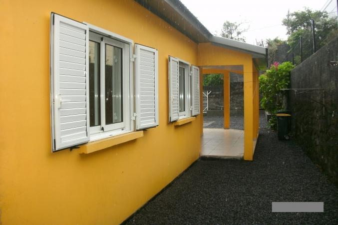 VENDS VILLA F 4 12ème