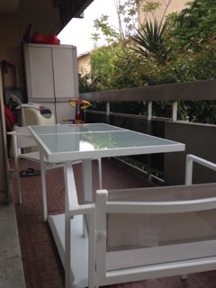 Ensemble table + 2 fauteuils