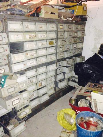 Lot de meubles metaliques