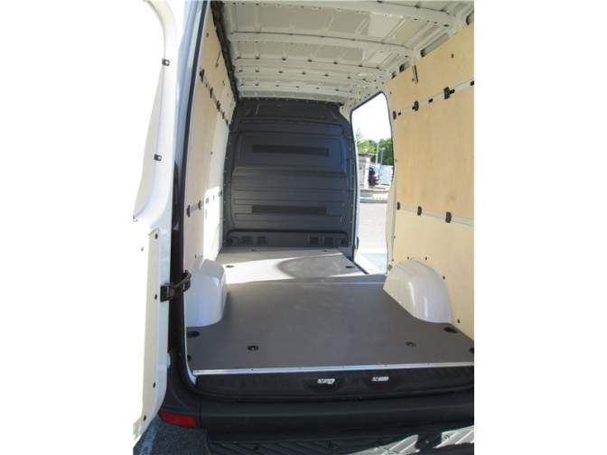 CAMIONS DISPONIBLES ET PAS CHERS 06.17.45.23.92.