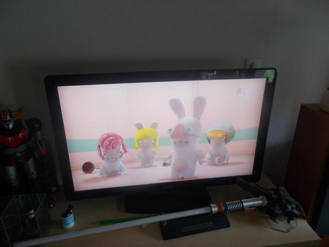 Télévision tv philips 42 ' 107 cm tres bon état