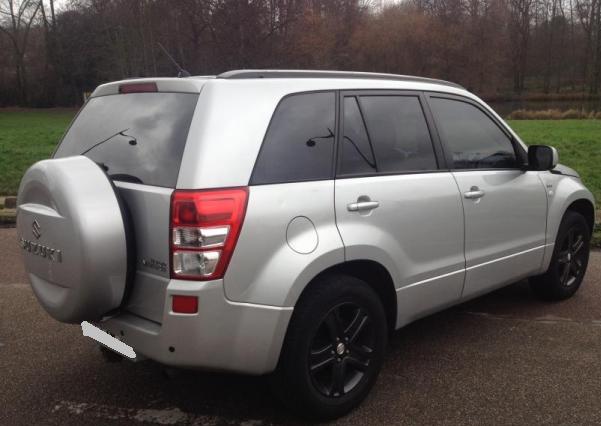 Suzuki Grand Vitara ii 1.9 ddis 130 luxe 5p