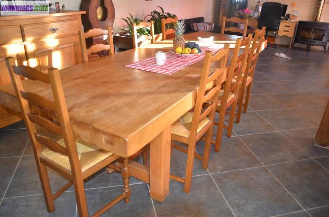Table et chaises en chêne massif