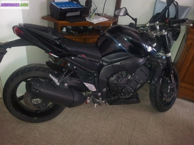 Vend Fz1000 yamaha roadster Abs
