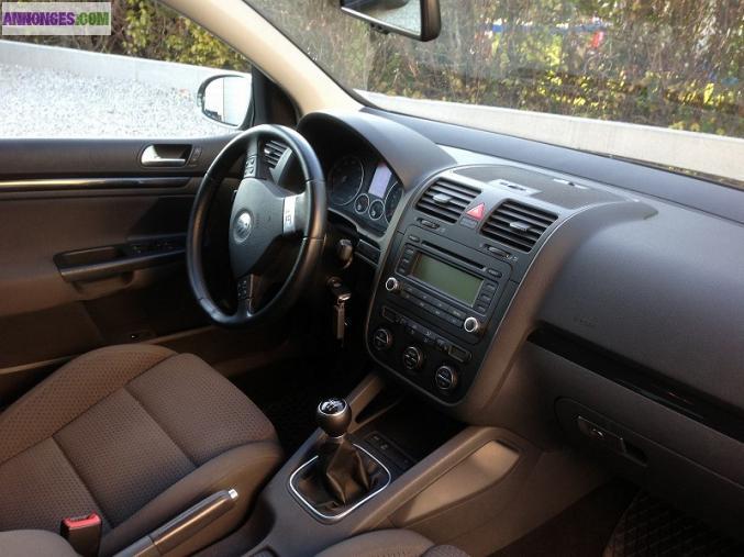 Volkswagen Golf v 1.9 tdi 105 sport 5p