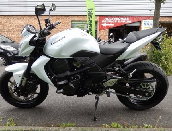 Superbe KAWASAKI Z 750 - 750 cm3 / 14702 km‏