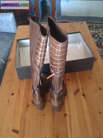 Bottes de marque en cuir pour femme Neuf
